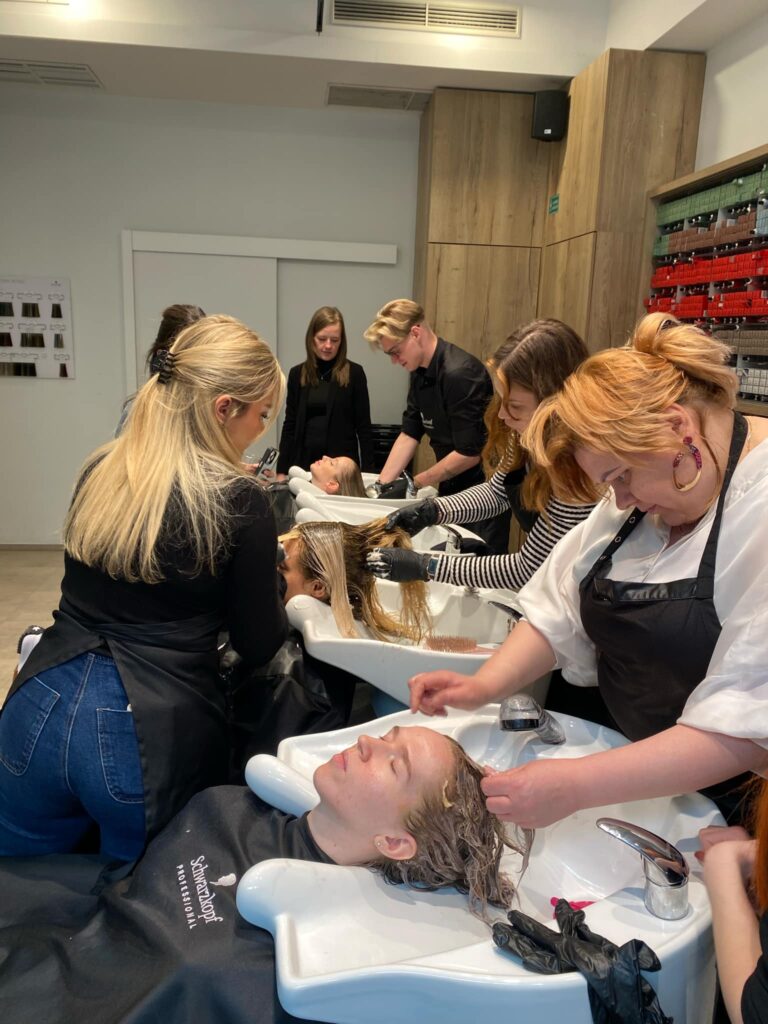 7593f761-f59a-45f9-a1c1-73ab103e8102